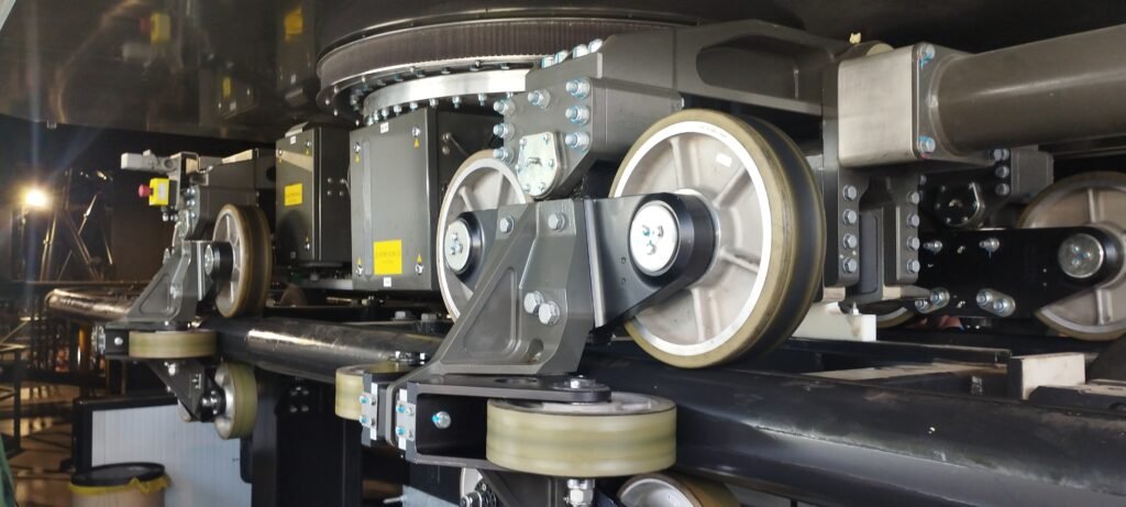 Coulisses - Parcs Actus Coulisses : Visite avec Intamin chez PortAventura