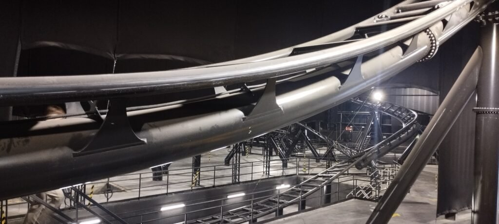 Coulisses - Parcs Actus Coulisses : Visite avec Intamin chez PortAventura