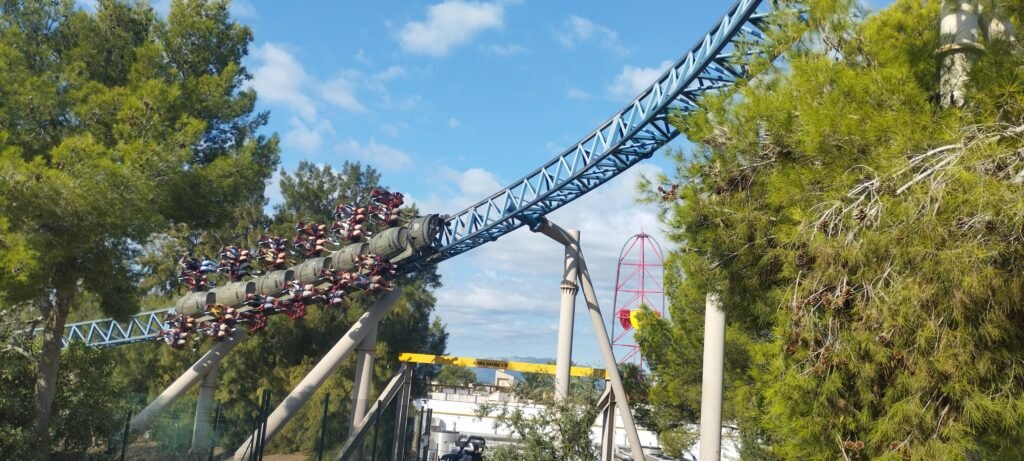 Coulisses - Parcs Actus Coulisses : Visite avec Intamin chez PortAventura