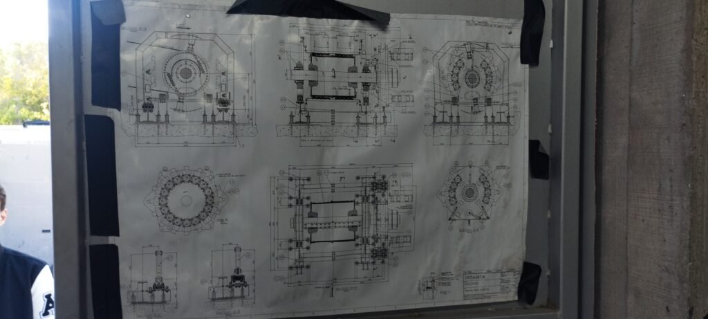 Coulisses - Parcs Actus Coulisses : Visite avec Intamin chez PortAventura