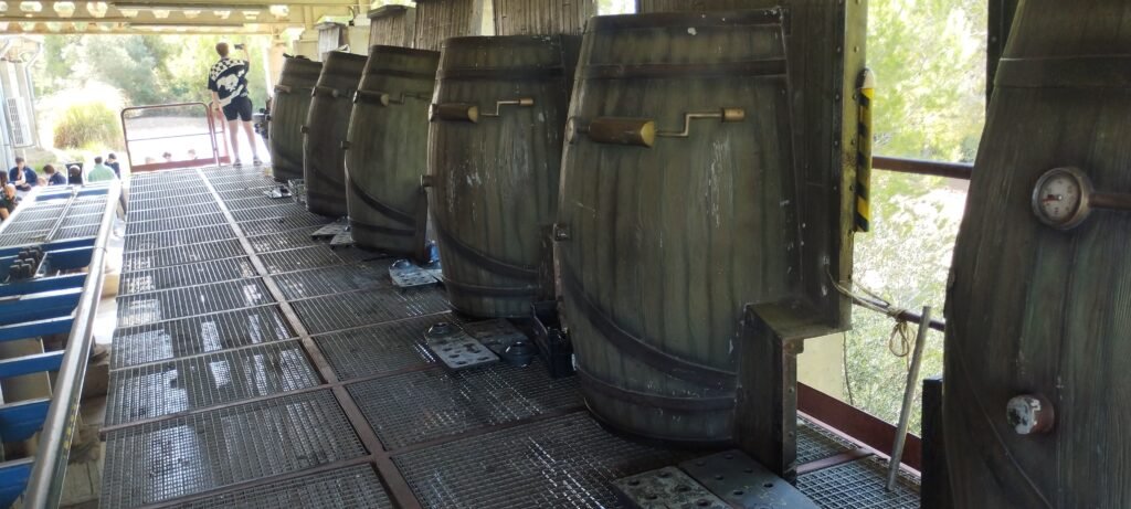 Coulisses - Parcs Actus Coulisses : Visite avec Intamin chez PortAventura